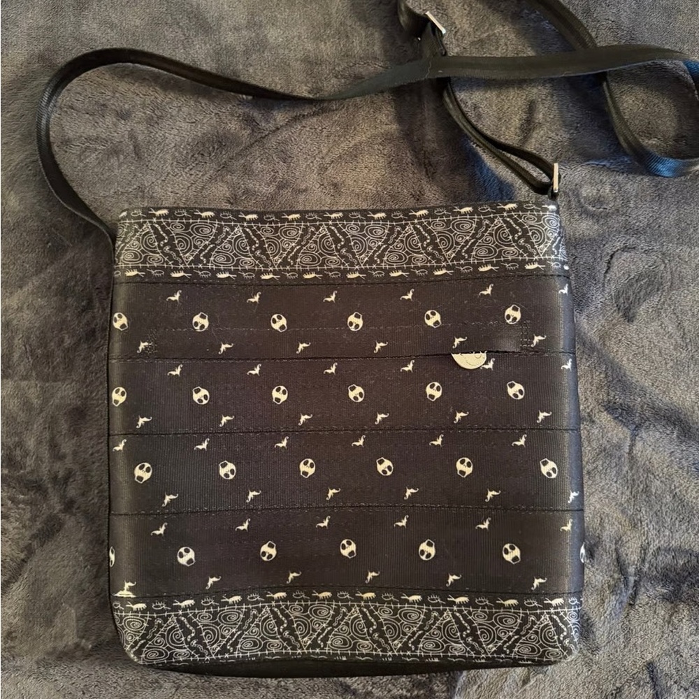 Harveys Black and Cream Skull Crossbody Bag